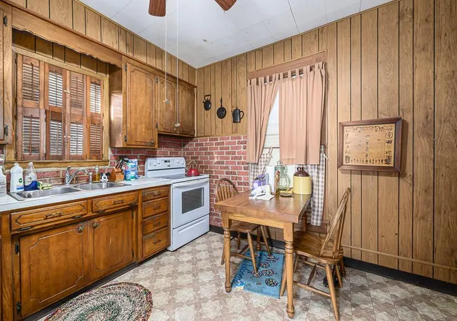 Single family home for sale at Tauromee Ave, Kansas City, KS 66101 | MLS# 2645688