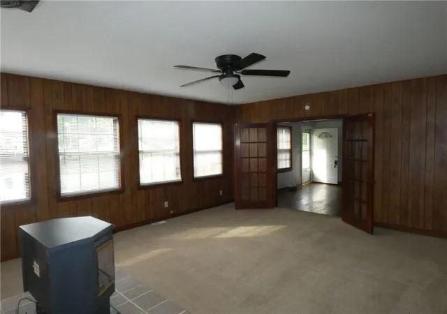 Photo 3 of Single family home for sale at 4701 Green Hills Rd Nw, Riverside, MO 64150 | MLS# 2645691 | Listing updated on 2026-10-16