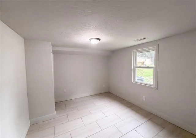 Photo 3 of Single family home for sale at 808 E Pacific Ave, Independence, MO 64050 | MLS# 2645714 | Listing updated on 2026-10-10