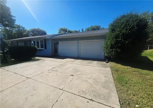 Photo 2 of Single family home for sale at 412 Rainbow Dr, Rock Port, MO 64482 | MLS# 2645722 | Listing updated on 2026-10-09