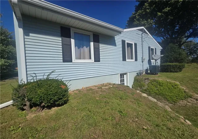 Photo 3 of Single family home for sale at 412 Rainbow Dr, Rock Port, MO 64482 | MLS# 2645722 | Listing updated on 2026-10-09