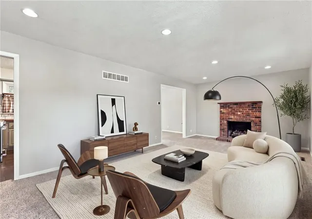 Photo 4 of Single family home for sale at 815 S Eddy St, Fort Scott, KS 66701 | MLS# 2645723 | Listing updated on 2026-10-10