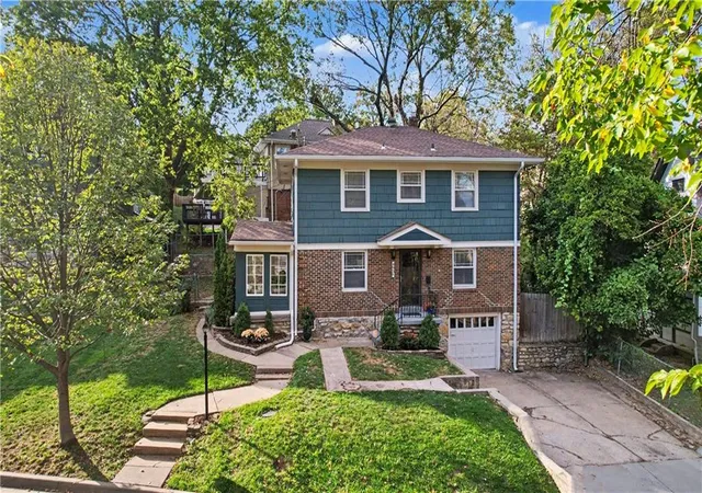 Photo 1 of Single family home for sale at 4936 Troostwood Rd, Kansas City, MO 64110 | MLS# 2645729 | Listing updated on 2026-10-17