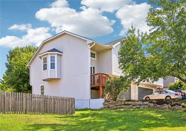 Photo 2 of Townhouse for sale at 4934 Stoneback Pl, Lawrence, KS 66047 | MLS# 2645736 | Listing updated on 2026-10-07