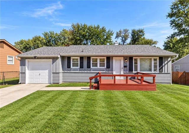 Photo 1 of Single family home for sale at 3607 S Osage St, Independence, MO 64055 | MLS# 2645739 | Listing updated on 2026-10-27