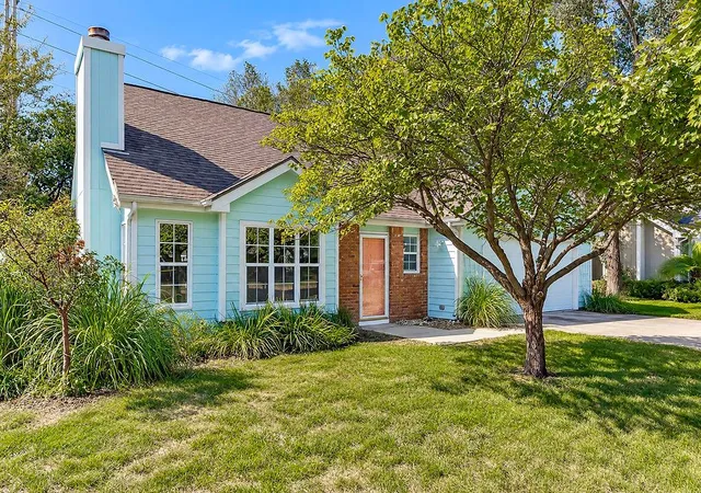 Photo 2 of Single family home for sale at 2809 Bluestem Dr, Lawrence, KS 66047 | MLS# 2645740 | Listing updated on 2026-10-08