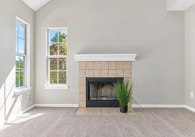 Photo 4 of Single family home for sale at 2809 Bluestem Dr, Lawrence, KS 66047 | MLS# 2645740 | Listing updated on 2026-10-08