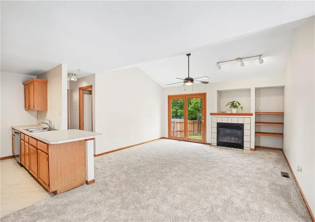 Photo 3 of Single family home for sale at 4932 Stoneback Pl, Lawrence, KS 66047 | MLS# 2645742 | Listing updated on 2026-10-07