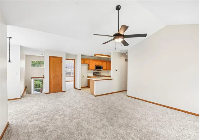 Photo 4 of Single family home for sale at 4932 Stoneback Pl, Lawrence, KS 66047 | MLS# 2645742 | Listing updated on 2026-10-07