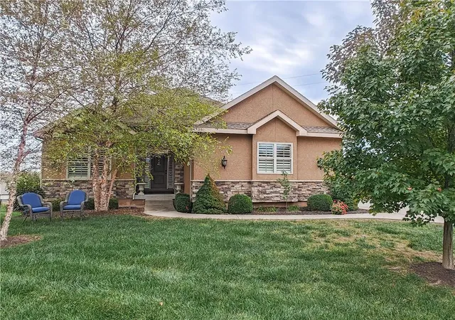 Photo 1 of Single family home for sale at 14735 Manor Rd, Overland Park, KS 66224 | MLS# 2645748 | Listing updated on 2026-10-29