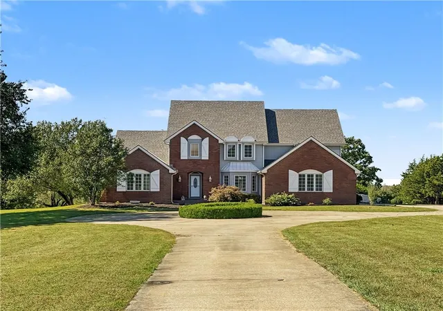 Photo 1 of Single family home for sale at 1071 E 1400 Road, Lawrence, KS 66046 | MLS# 2645750 | Listing updated on 2026-10-09