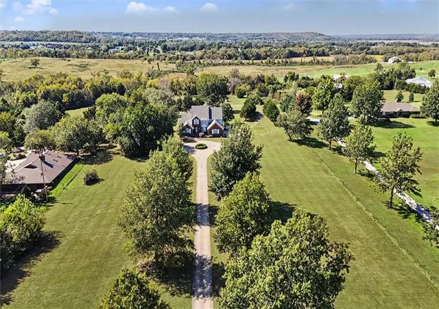 Photo 3 of Single family home for sale at 1071 E 1400 Road, Lawrence, KS 66046 | MLS# 2645750 | Listing updated on 2026-10-09