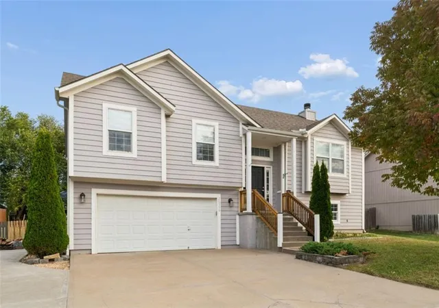 Photo 2 of Single family home for sale at 20556 W 220th Terrace, Spring Hill, KS 66083 | MLS# 2645754 | Listing updated on 2026-10-17