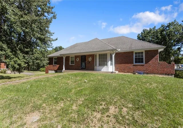 Single family home for sale at 5201 Osage Ave, Kansas City, MO 64133 | MLS# 2645760