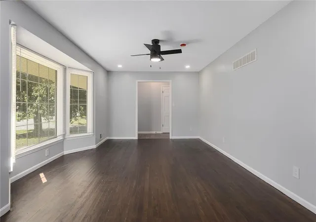 Photo 3 of Single family home for sale at 5201 Osage Ave, Kansas City, MO 64133 | MLS# 2645760 | Listing updated on 2026-10-07