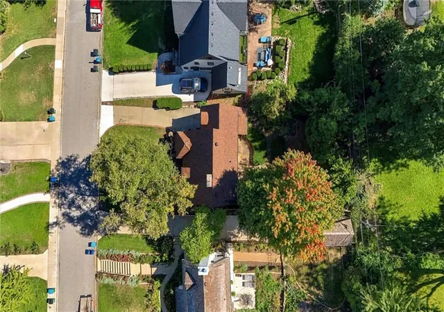 Photo 32 of Single family home for sale at 2017 W 50th Street, Westwood Hills, KS 66205 | MLS# 2645762 | Listing updated on 2026-10-09