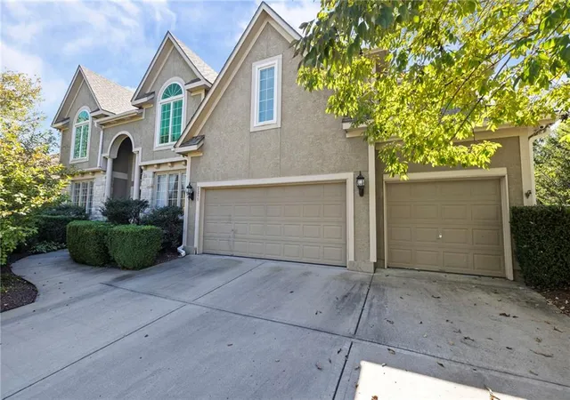 Photo 1 of Single family home for sale at 5211 W 164th Terrace, Stilwell, KS 66085 | MLS# 2645764 | Listing updated on 2026-10-08