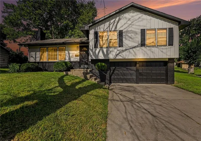 Photo 3 of Single family home for sale at 13516 Lowell Ave, Grandview, MO 64030 | MLS# 2645765 | Listing updated on 2026-10-09