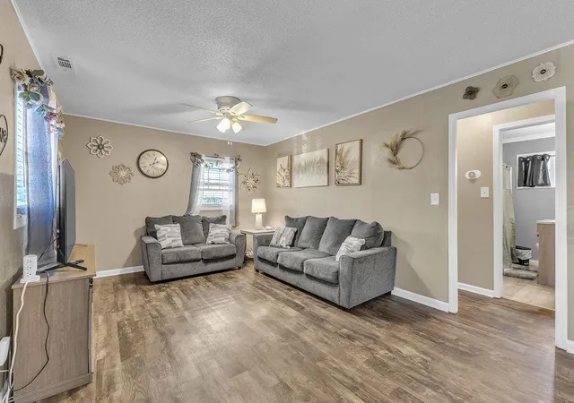 Photo 2 of Single family home for sale at 2308 Sycamore Ct, Saint Joseph, MO 64503 | MLS# 2645767 | Listing updated on 2026-10-08