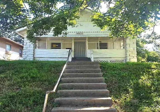 Photo 1 of Single family home for sale at 4403 Wabash Ave, Kansas City, MO 64130 | MLS# 2645772 | Listing updated on 2026-10-07