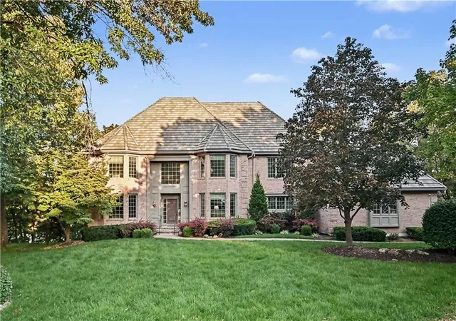 Single family home for sale at 60 W Dundee Ct, Village of Loch Lloyd, MO 64012 | MLS# 2645775