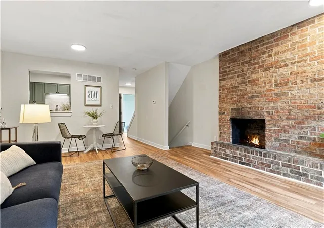 Photo 4 of Townhouse for sale at 1824 E 97th Street, Kansas City, MO 64131 | MLS# 2645777 | Listing updated on 2026-10-07