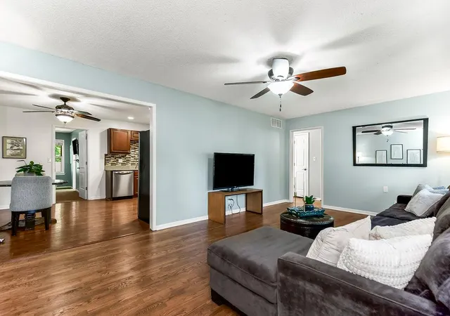 Photo 4 of Single family home for sale at 1035 S 48th Terrace, Kansas City, KS 66106 | MLS# 2645778 | Listing updated on 2026-10-19