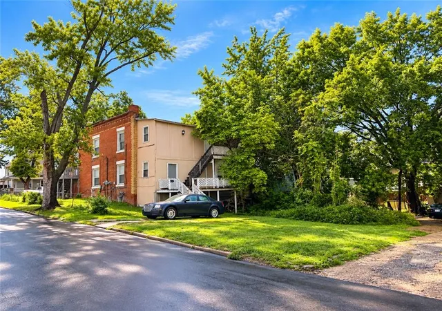 Photo 3 of House for sale at 201 N 16th Street, Kansas City, KS 66102 | MLS# 2645783 | Listing updated on 2026-10-07