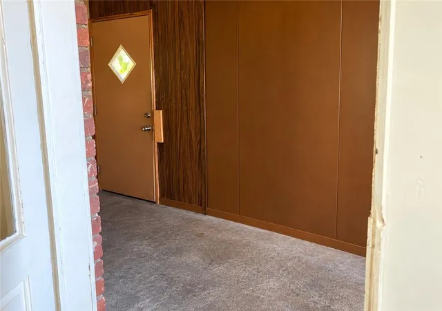 Photo 4 of House for sale at 201 N 16th Street, Kansas City, KS 66102 | MLS# 2645783 | Listing updated on 2026-10-07