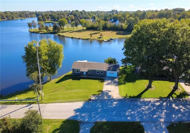 Photo 4 of Single family home for sale at 1206 Lake Trenton Dr, Trenton, MO 64683 | MLS# 2645785 | Listing updated on 2026-10-07