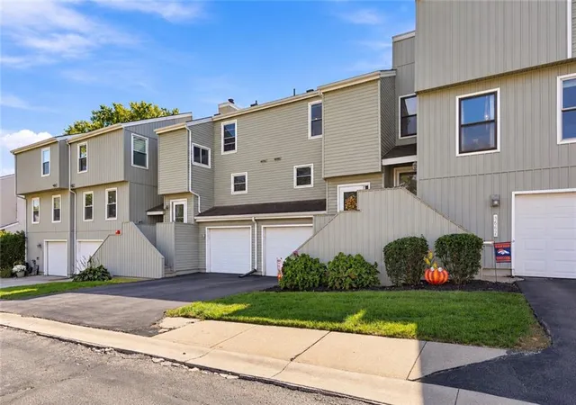 Photo 1 of Townhouse for sale at 8681 W 108th Place, Overland Park, KS 66210 | MLS# 2645786 | Listing updated on 2026-10-14