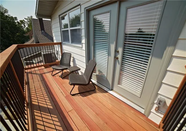 Photo 1 of Single family home for sale at 3641 Wyandotte St, Kansas City, MO 64111 | MLS# 2645787 | Listing updated on 2026-10-29