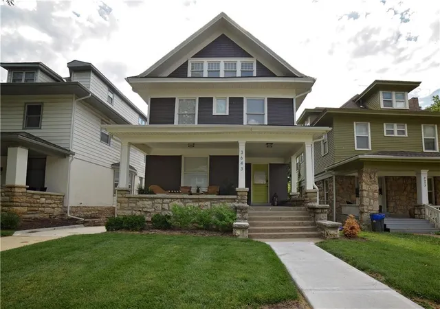 Single family home for sale at 3643 Wyandotte St, Kansas City, MO 64111 | MLS# 2645788