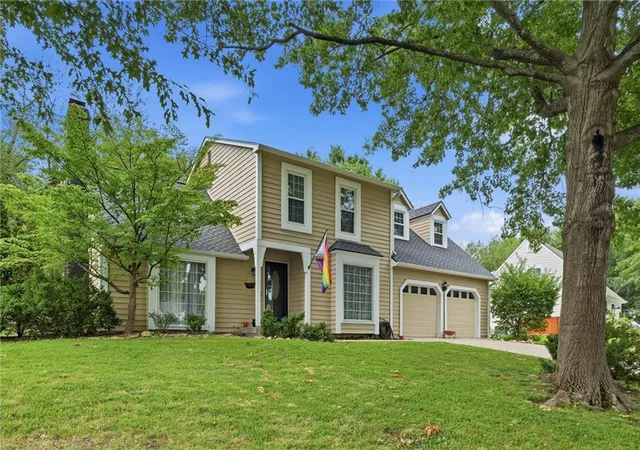 Photo 3 of Single family home for sale at 1597 El Dorado Dr, Lawrence, KS 66047 | MLS# 2645790 | Listing updated on 2026-10-07