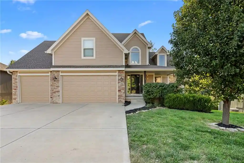Photo 1 of Single family home for sale at 15805 Nw Morgan St, Platte City, MO 64079 | MLS# 2645793 | Listing updated on 2026-10-25