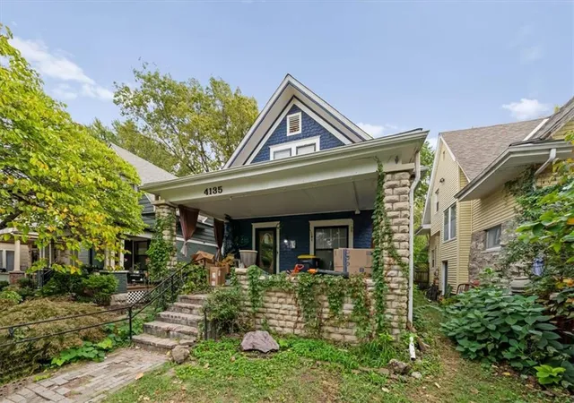 Photo 1 of Single family home for sale at 4135 Wyoming St, Kansas City, MO 64111 | MLS# 2645796 | Listing updated on 2026-10-22