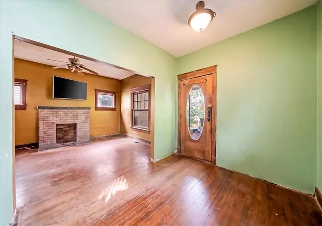 Photo 2 of Single family home for sale at 4135 Wyoming St, Kansas City, MO 64111 | MLS# 2645796 | Listing updated on 2026-10-22