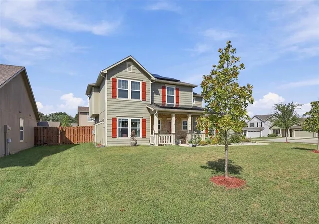 Photo 3 of Single family home for sale at 902 W 30th Terrace, Lawrence, KS 66046 | MLS# 2645801 | Listing updated on 2026-10-07