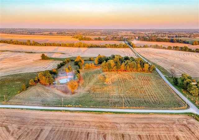 Photo 4 of Land for sale at Tbd SW 200th Road, Centerview, MO 64019 | MLS# 2645802 | Listing updated on 2026-10-10