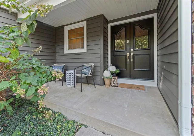 Photo 3 of Single family home for sale at 11278 Hemlock St, Overland Park, KS 66210 | MLS# 2645805 | Listing updated on 2026-10-09