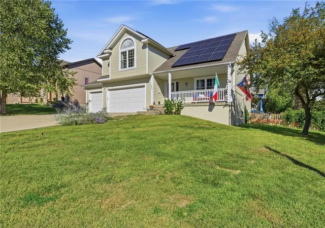 Photo 1 of Single family home for sale at 2226 Martha Ln, Greenwood, MO 64034 | MLS# 2645812 | Listing updated on 2026-10-10