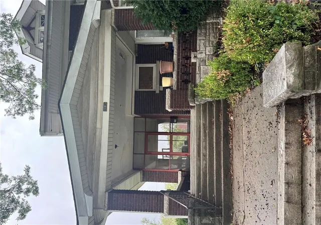 Photo 2 of Single family home for sale at 1007 Laurel Ave, Kansas City, KS 66104 | MLS# 2645819 | Listing updated on 2026-10-20