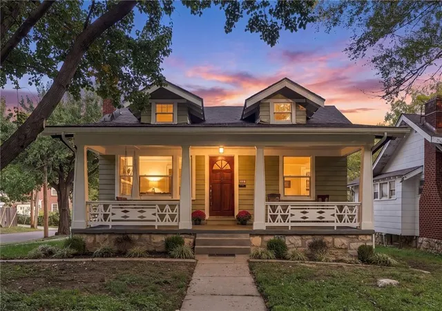 Photo 2 of Single family home for sale at 6101 Charlotte St, Kansas City, MO 64110 | MLS# 2645821 | Listing updated on 2026-10-08
