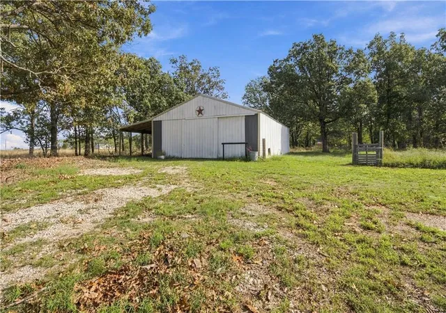 Photo 3 of Single family home for sale at 1015 W 21st Street, Galena, KS 66739 | MLS# 2645824 | Listing updated on 2026-10-07