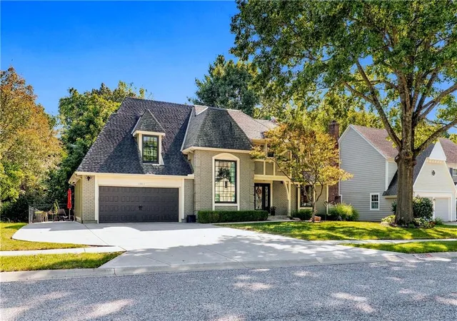 Photo 3 of Sale Pending at 13011 W 83rd Terrace, Lenexa, KS 66215 | MLS# 2645825 | Listing updated on 2026-10-16