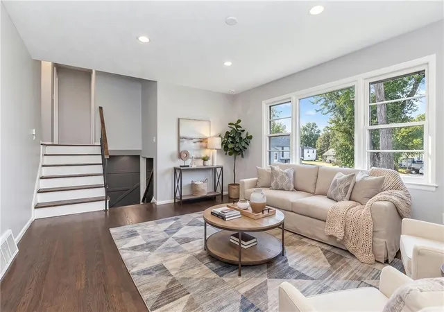 Photo 2 of Single family home for sale at 5904 E 95th Terrace, Kansas City, MO 64134 | MLS# 2645830 | Listing updated on 2026-10-13