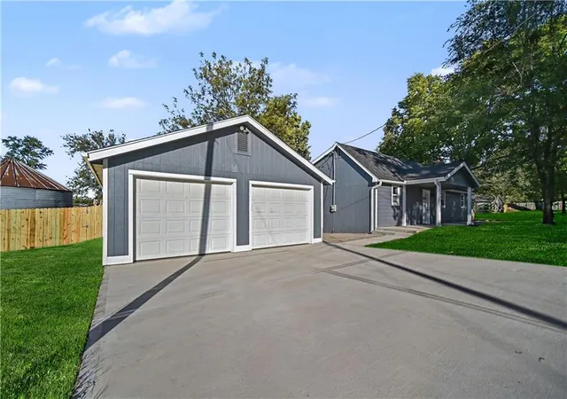 Photo 3 of Single family home for sale at 206 Main St, Trimble, MO 64492 | MLS# 2645834 | Listing updated on 2026-10-09
