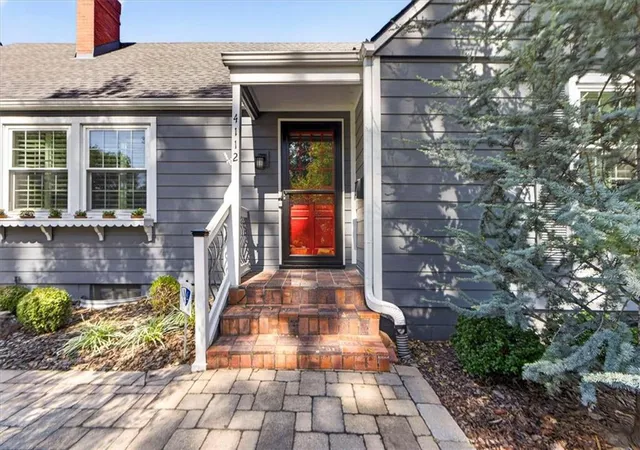 Photo 3 of Sale Pending at 4112 W 69th Street, Prairie Village, KS 66208 | MLS# 2645835 | Listing updated on 2026-10-15