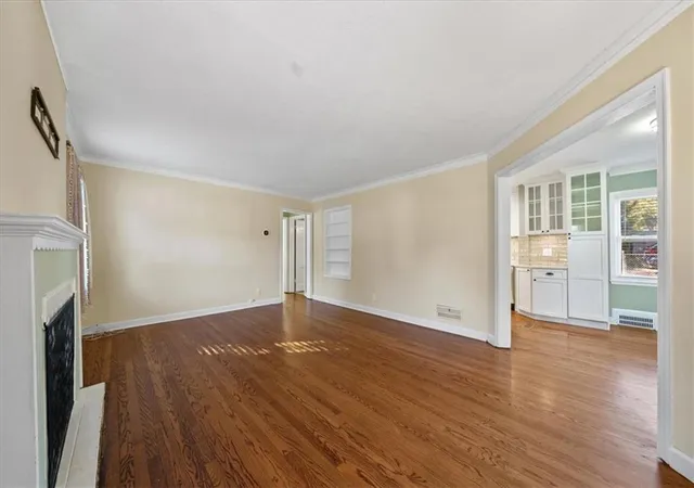 Photo 4 of Single family home for sale at 5600 Maple St, Mission, KS 66202 | MLS# 2645841 | Listing updated on 2026-10-08