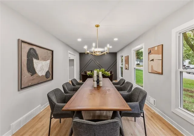 Photo 3 of Single family home for sale at 6922 W 101st Street, Overland Park, KS 66212 | MLS# 2645846 | Listing updated on 2026-10-19